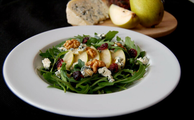 Salát s hruškou a Jihočeskou nivou